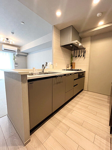 洗い物の時間を短縮！ビルトイン食洗機がついています