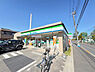 その他：ファミリーマートまで約290ｍ(徒歩4分)