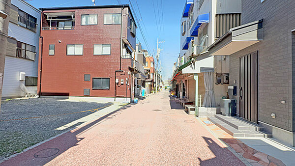 前面は4.6ｍの公道で駐車もしやすい立地