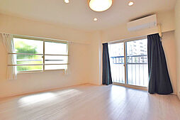 ジェントリー目白 1LDKのリビング/ダイニング