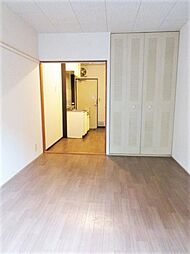 三松ハイツ 105 1階ワンルームのリビング/ダイニング