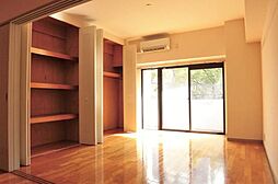 フェアネスK横浜 4階1LDKの室内