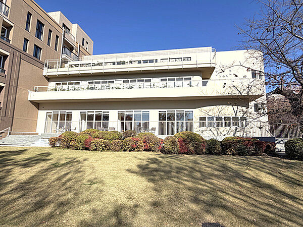 共用棟（クラブハウス）フィットネスセンターやメディカルセンター、パーティールーム完備。