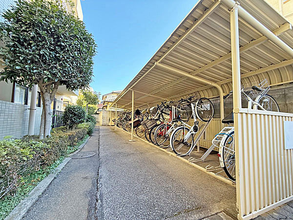 最新の駐輪場の空き状況はお気軽に担当中井までお問合せください。