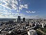 周辺：北西側バルコニーからの眺望。27階部分につき開放的な景色が楽しめます。【住戸からの眺望】