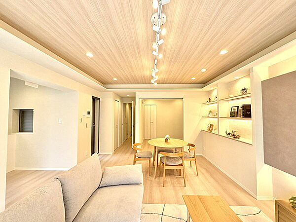 家具・調度品は販売対象に含まれません。家具・調度品は販売対象に含まれません。