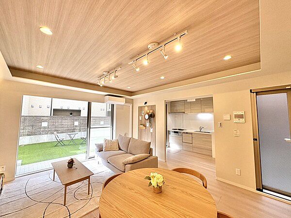 家具・調度品は販売対象に含まれません。家具・調度品は販売対象に含まれません。