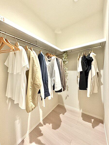 家具・調度品は販売対象に含まれません。家具・調度品は販売対象に含まれません。