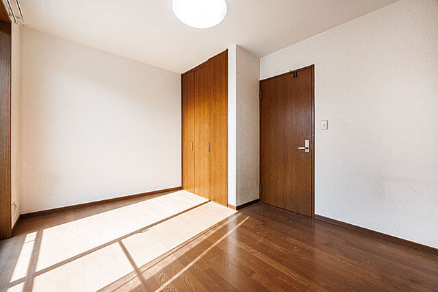 室内 東村山市久米川町2丁目