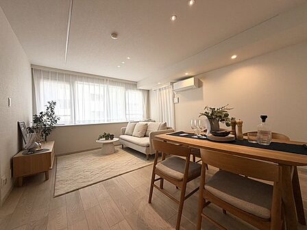 家具・調度品は販売価格に含まれません。