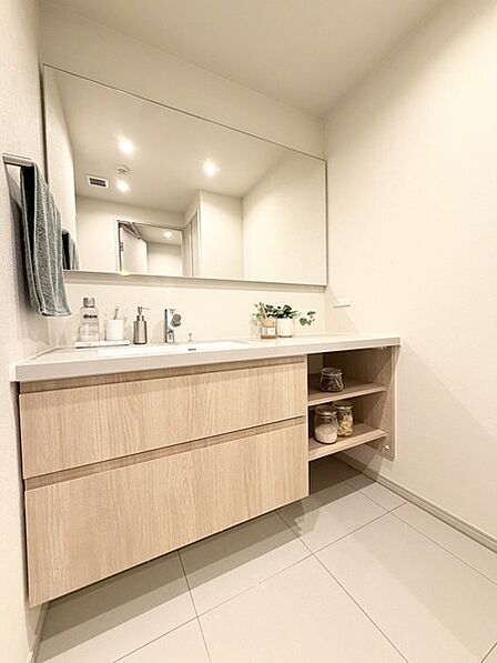 家具・調度品は販売価格に含まれません。