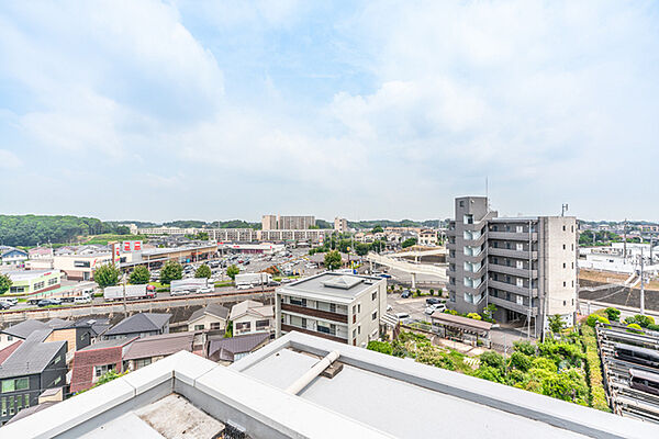 我孫子市立つくし野保育園：約630m、我孫子市立根戸小学校：約840m。子育て世帯にもおすすめです。【住戸からの眺望】