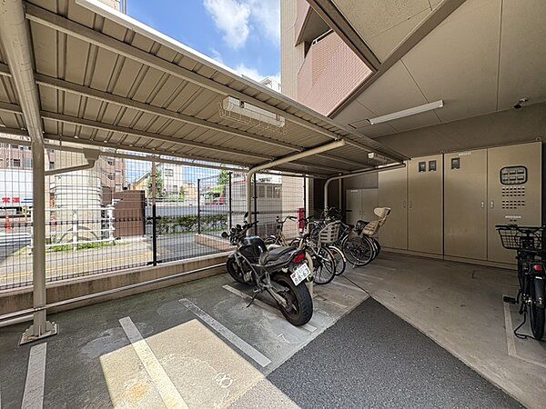 バイク置き場バイク置き場