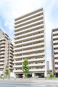 外観:三菱地所株式会社が分譲した総戸数76戸、地下1階地上14階建てのマンション外観 外観:三菱地所株式会社が分譲した総戸数76戸、地下1階地上14階建てのマンション外観