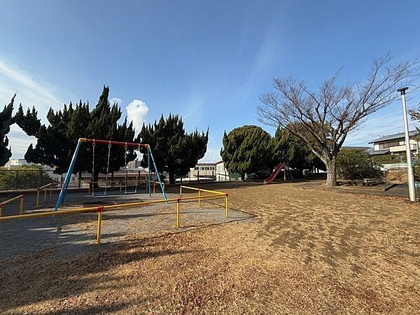 宮崎第二公園（約30m）