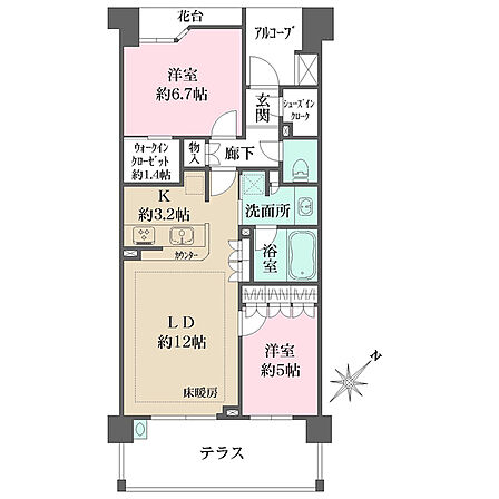 陽当り・通風良好なテラス付き住戸。全居室＆廊下部分に収納付き。玄関前には独立性を高めるアルコーブ有。