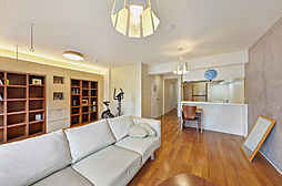 リノア元住吉 2LDKのリビング/ダイニング