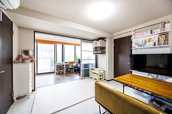 2020年12月にリフォーム実施済のお部屋です。 ※家具・調度品は販売対象には含まれません。
