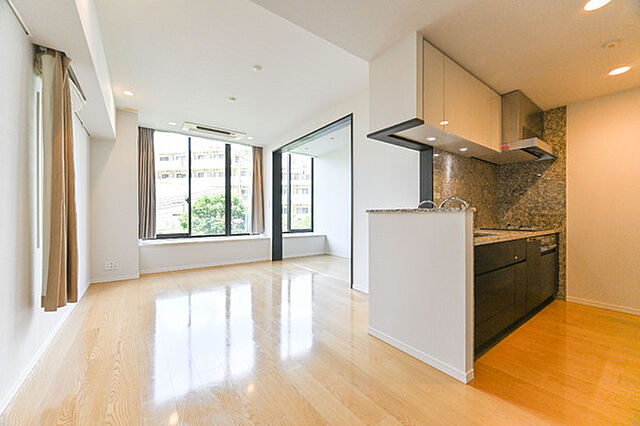 リビング/ダイニング グランスイート麻布台ヒルトップタワー 2階/-