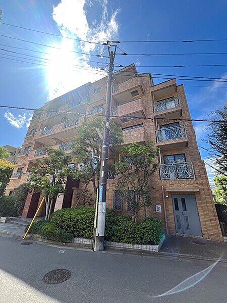 現地外観写真。
