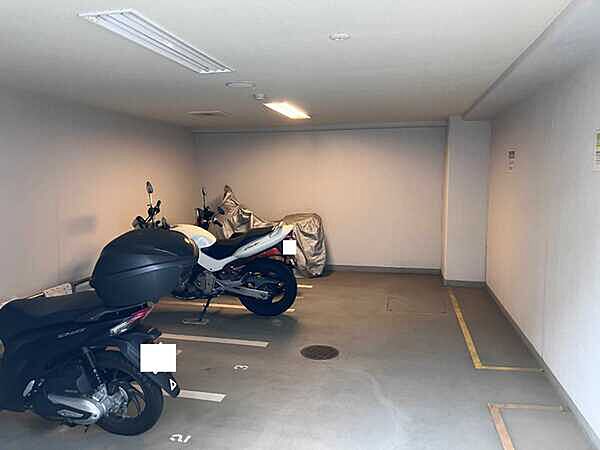 バイク置場