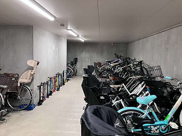 駐輪場