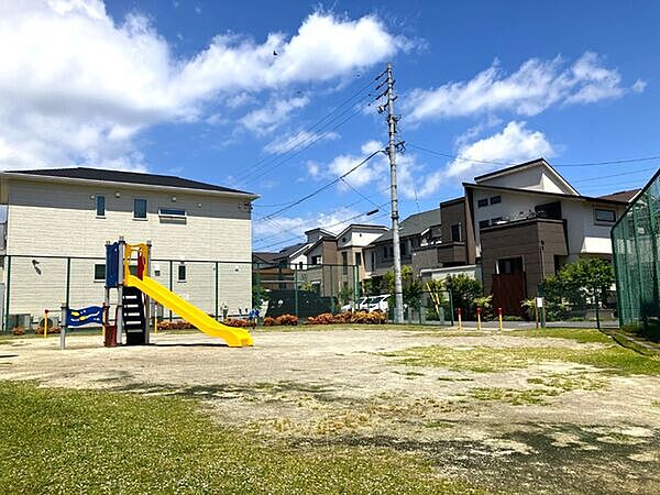 一里山東公園（約30m）