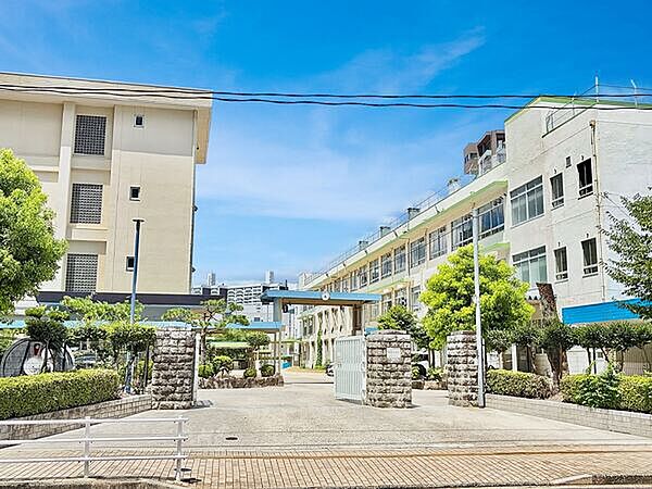 広島市立白島小学校（約60m）