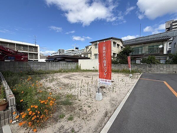 現地土地写真です。現況更地です。