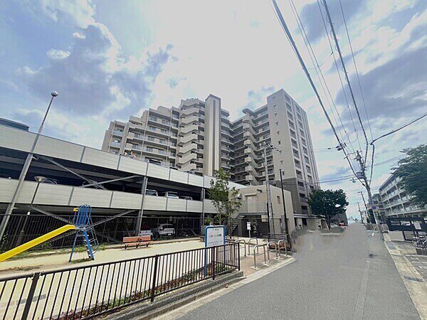 外観：327002853640