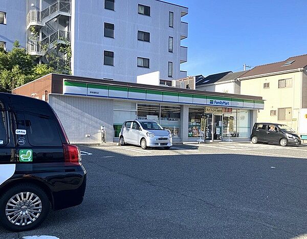 ファミリーマート堺常磐町店（約190m）
