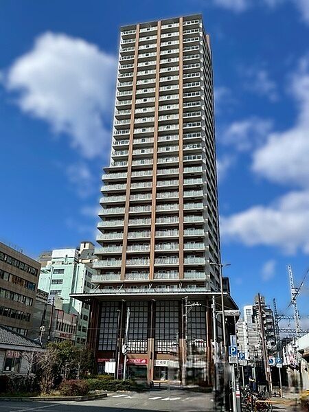 2008年9月築・総戸数228戸。大京アステージによる日勤管理(全部委託)が行われています。