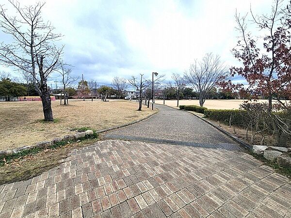 あかしあ台公園（約390m）