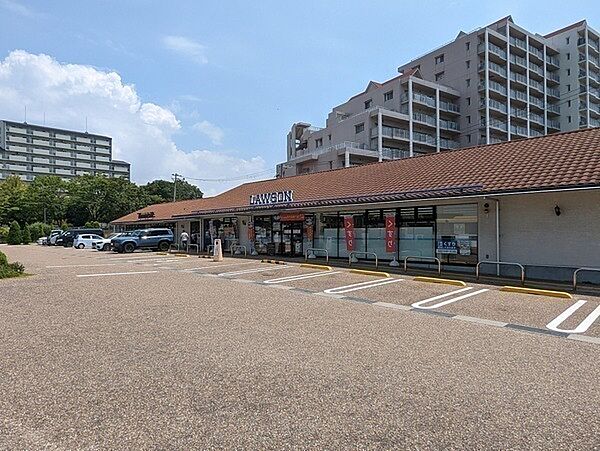 ローソン神戸ジェームス山店（約670m）