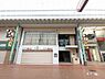 エントランス：元町商店街に位置し、さまざまな買い物施設や飲食店が身近に点在。毎日が楽しくなるロケーションです。【エントランス】