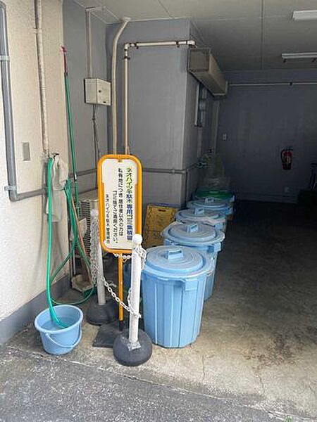 ゴミ置き場