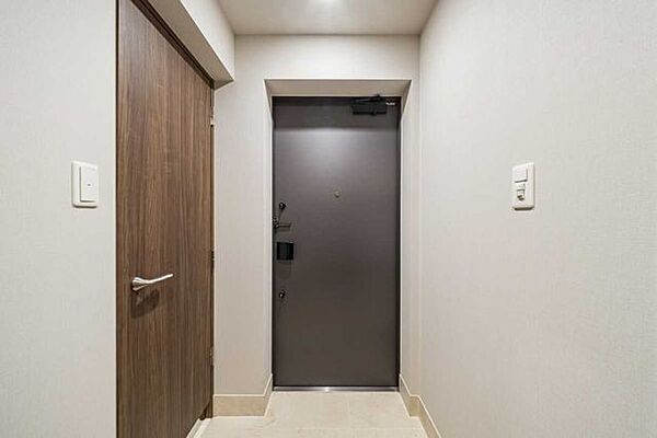 玄関を拡大表示