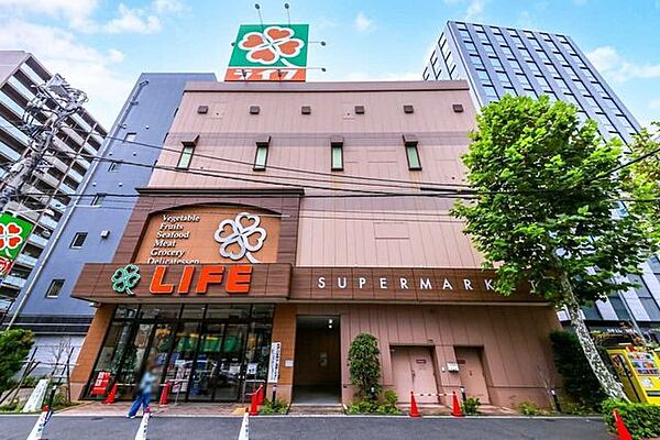 ライフ神田和泉町店 330m
