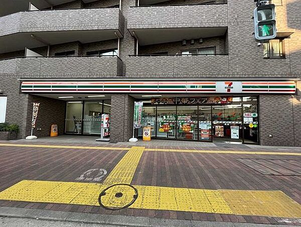 セブンイレブン文京小石川4丁目店 200m