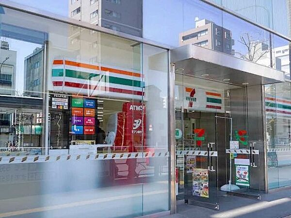 セブンイレブン文京春日駅前店 340m