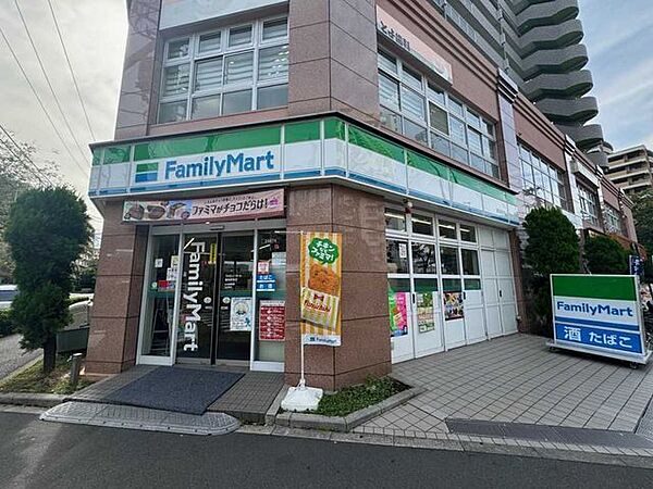 ファミリーマート潮見駅南店 510m