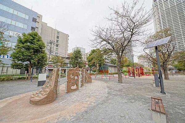 中央区立月島第二児童公園 500m