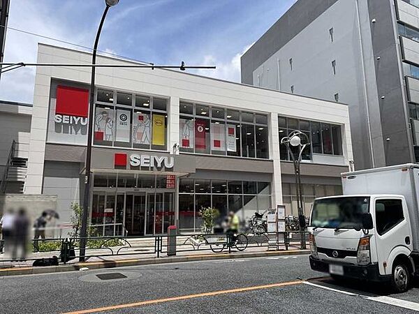 西友 高田馬場店 400m