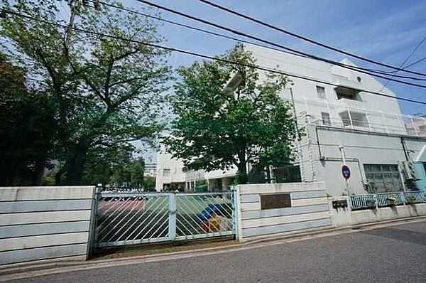 台東区立金竜小学校 110m