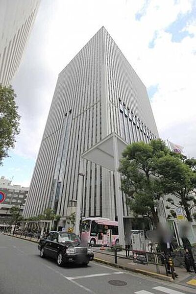 千代田区役所 290m