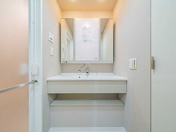 浴室を拡大表示