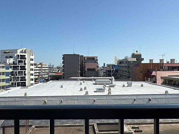 バルコニーから