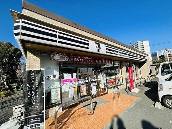 セブンイレブン加賀二丁目店 160m