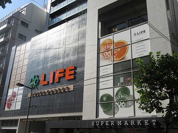ライフ新御徒町店 160m