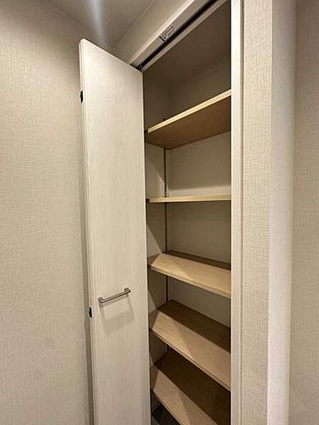 家具付調度品は販売価格に含まれません